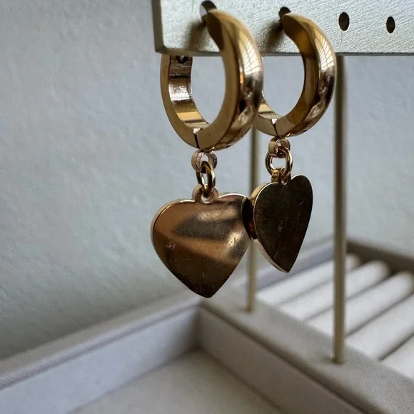 NEW Stainlees Steel Gold Heart Dangle Hoop Earrings - Picture 5 of 9